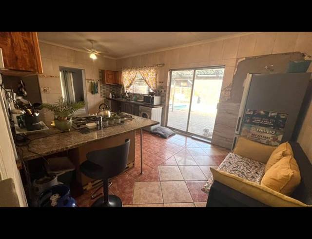 5 BEDROOM HOUSE FOR SALE IN BRAKPAN CENTRAL